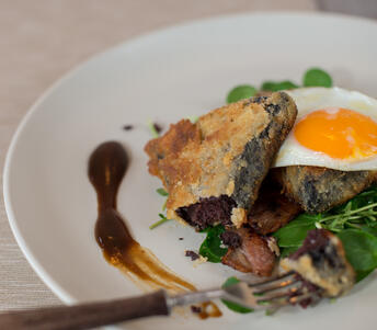 cooked black pudding with stuffing 