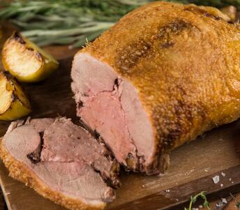 duck stuffed with fruits 