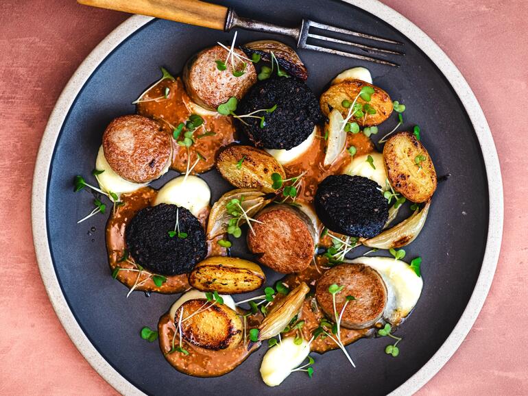 cooked white pudding with apple purée & mustard