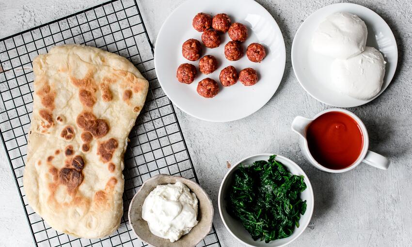 the spicy merguez, goat's cheese and spinach pizza recipe ingredients