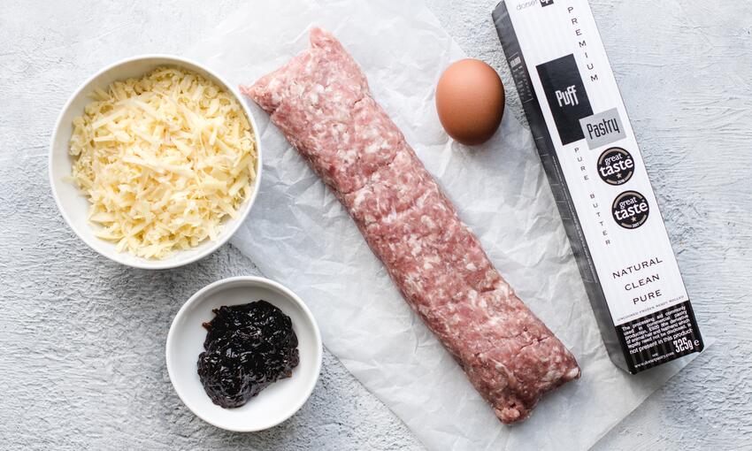 cheddar and onion marmalade sausage rolls ingredients