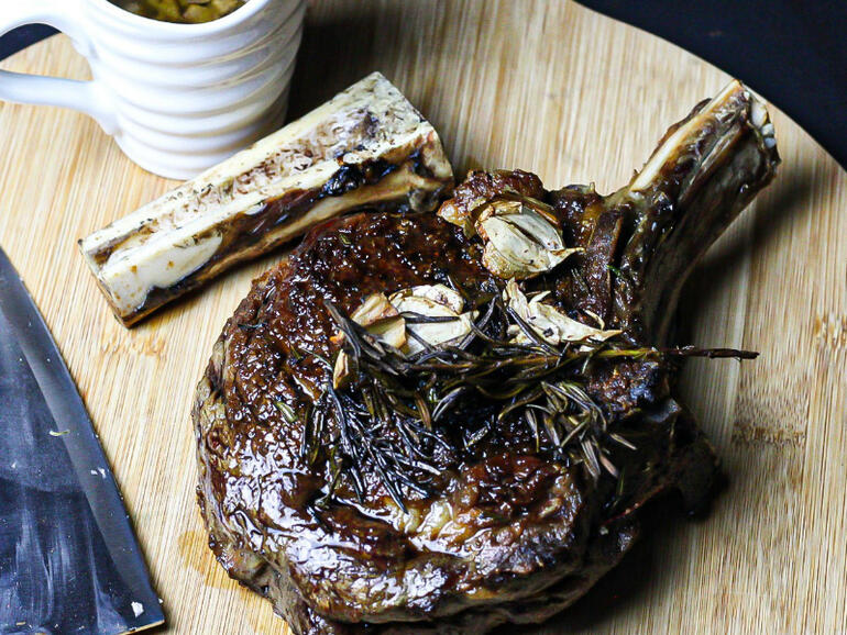 cote de boeuf with stout and bone marrow sauce cooked