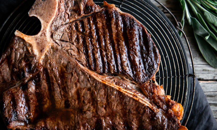 fassona t-bone fiorentina cooked