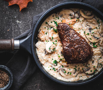 rump pave steak with mushroom & shallot cooked