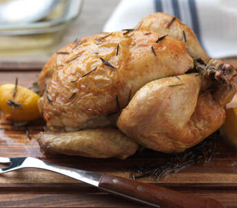 roasted chicken in onion and thyme gravy 