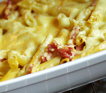  rare breed ham hock macaroni cheese