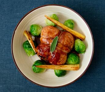 bacon wrapped turkey parcel cooked